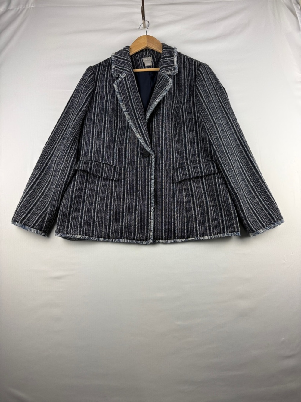 Chico's Tweed Jacket Navy/White with Subtle Sparkle Size 1 (US 8/10)